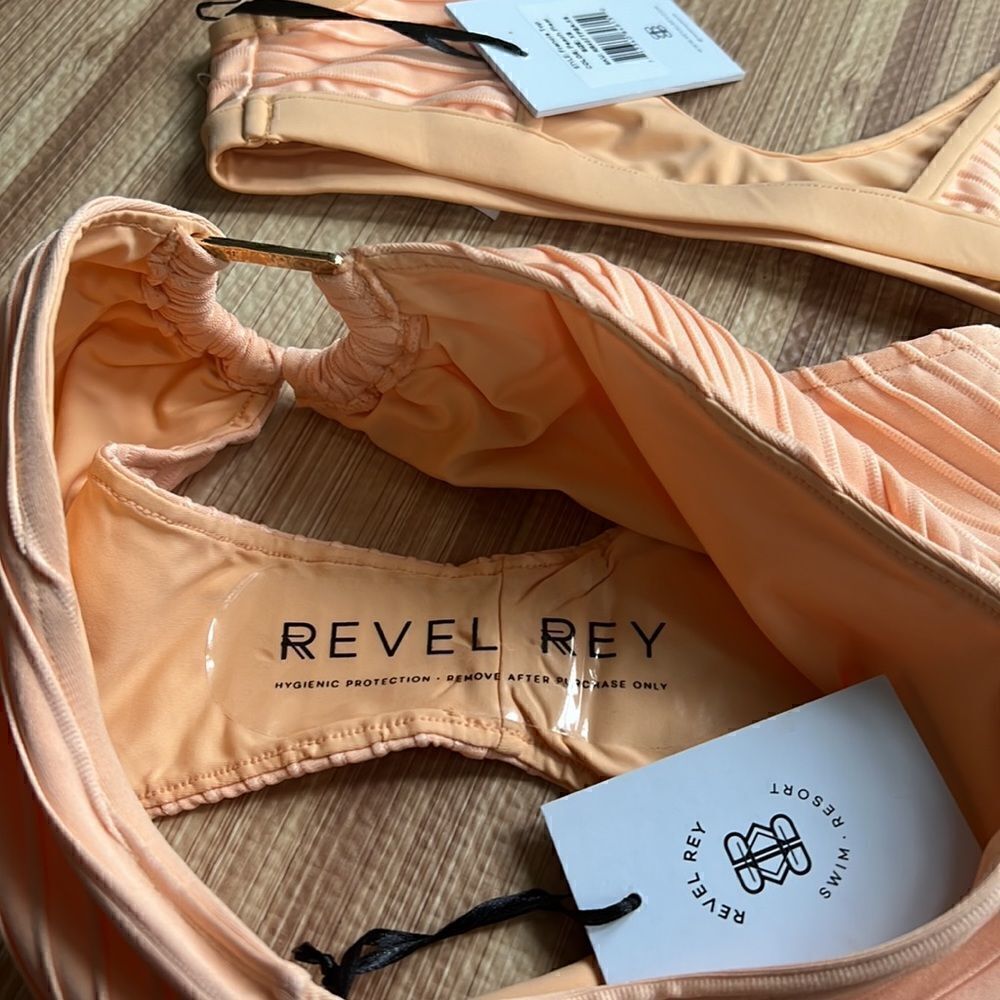 Revel Rey Francis Top and Logan Bottom Swim - Picture 10 of 15